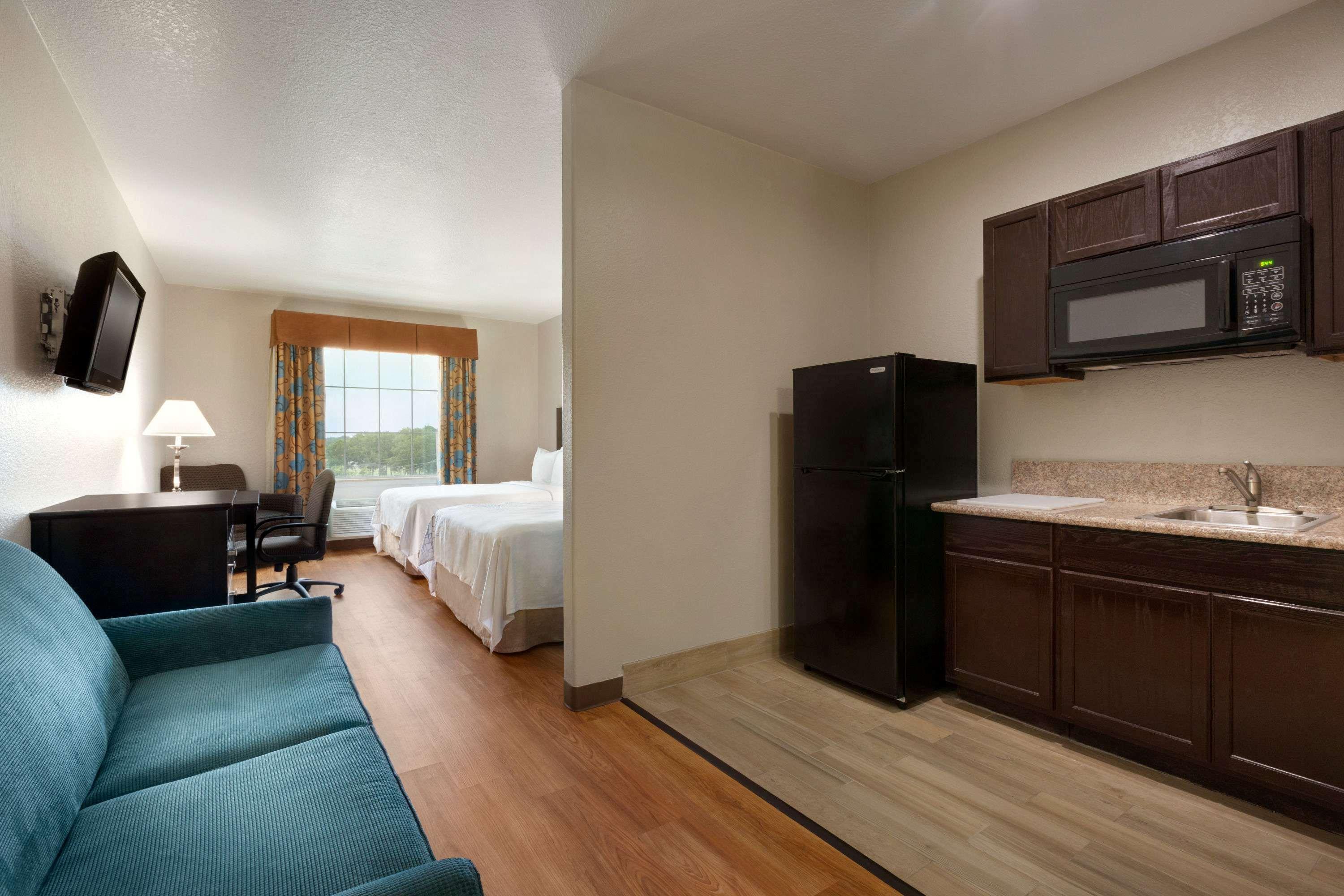 Studio 6 San Antonio - East ภายนอก รูปภาพ